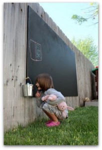 DIY-Outdoor-Chalkboard